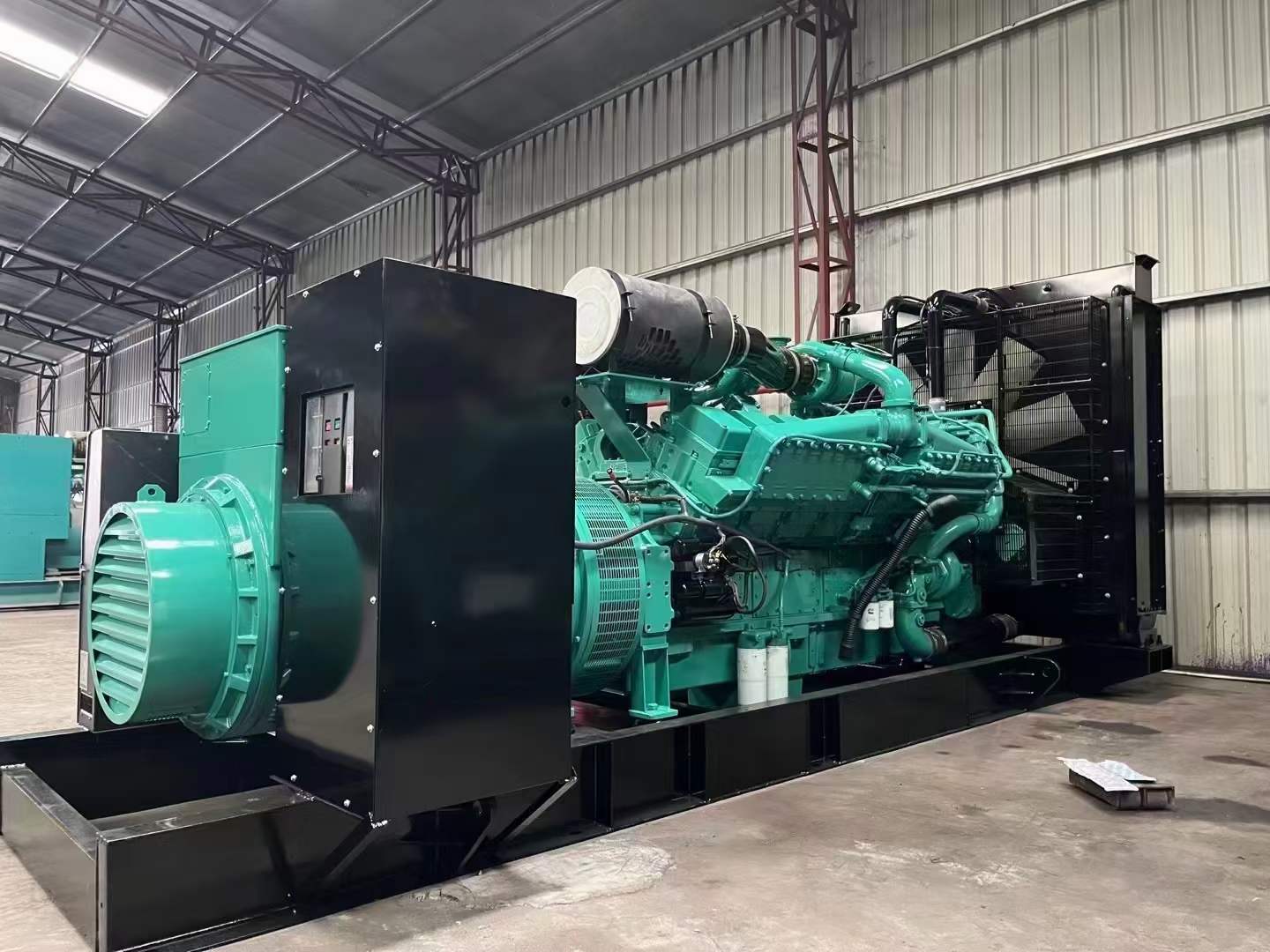 盘县如何降低 800kW 柴油发电机输出电流的波动？